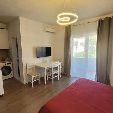 Well Apartment Durres