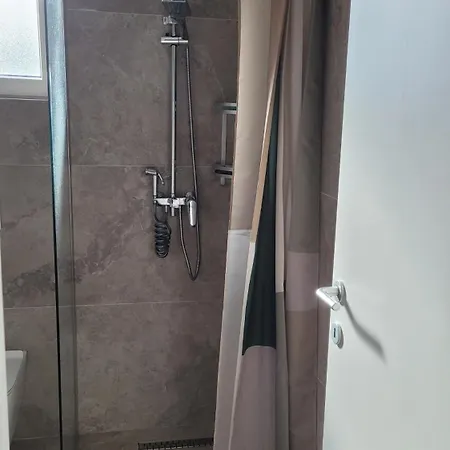 Apartment Well Durres